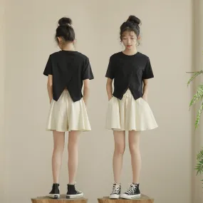 日系 纯色开叉短版上衣 裙裤 套装 Sleek Split-Hem Top & Flowing Culotte Shorts