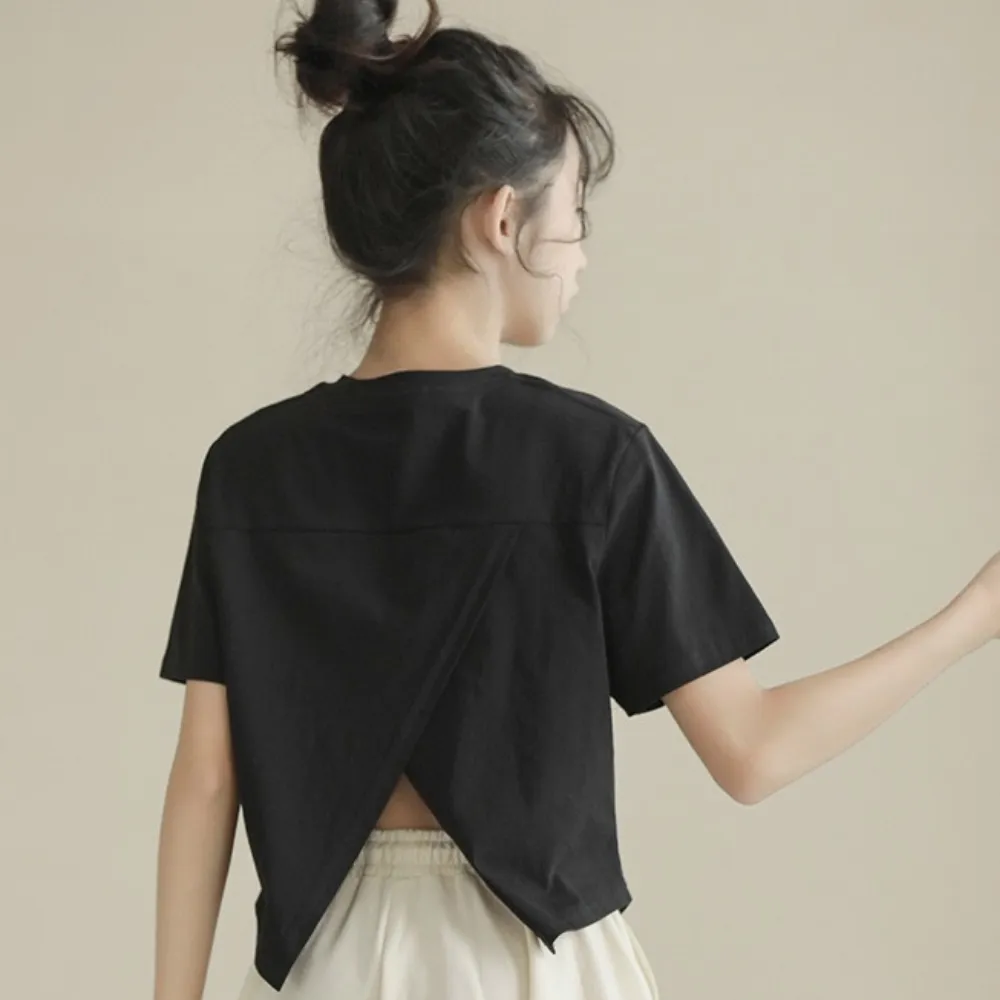 日系 纯色开叉短版上衣 裙裤 套装 Sleek Split-Hem Top & Flowing Culotte Shorts