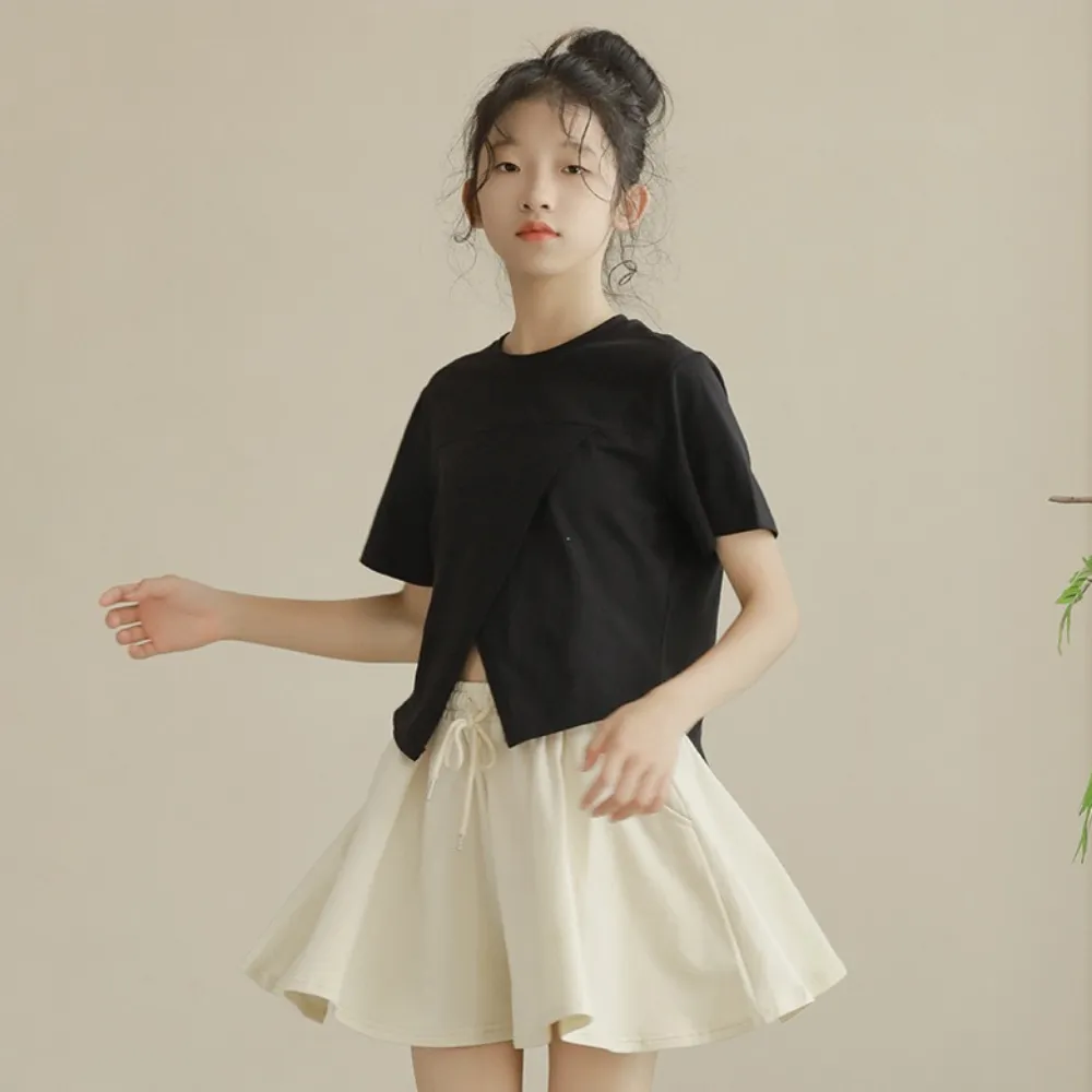 日系 纯色开叉短版上衣 裙裤 套装 Sleek Split-Hem Top & Flowing Culotte Shorts