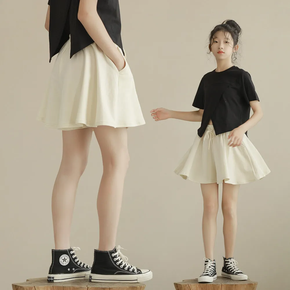 日系 纯色开叉短版上衣 裙裤 套装 Sleek Split-Hem Top & Flowing Culotte Shorts