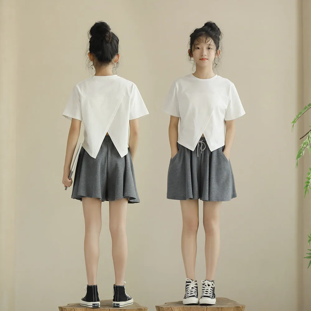 日系 纯色开叉短版上衣 裙裤 套装 Sleek Split-Hem Top & Flowing Culotte Shorts