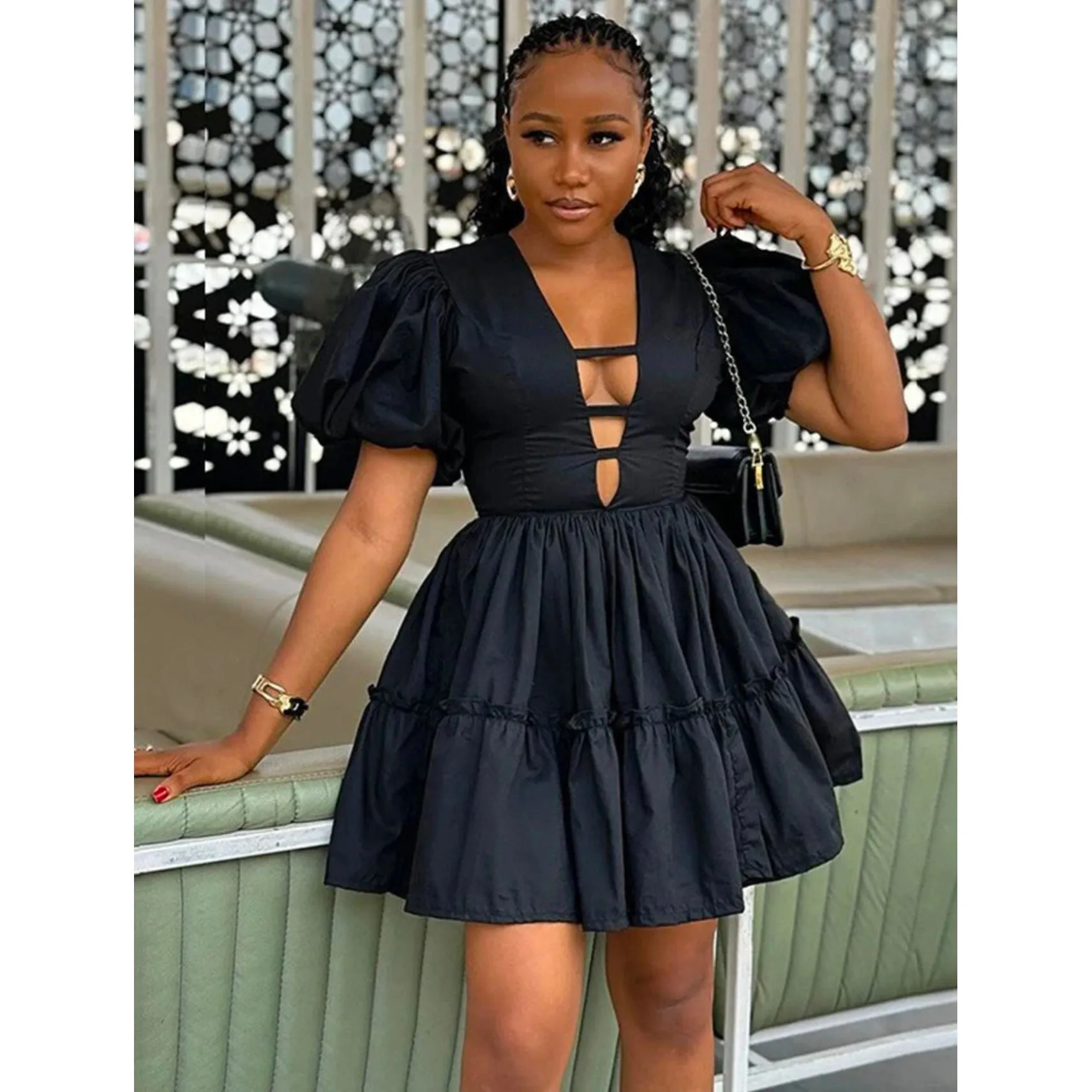 Casual Lantern Sleeve Short Dress.