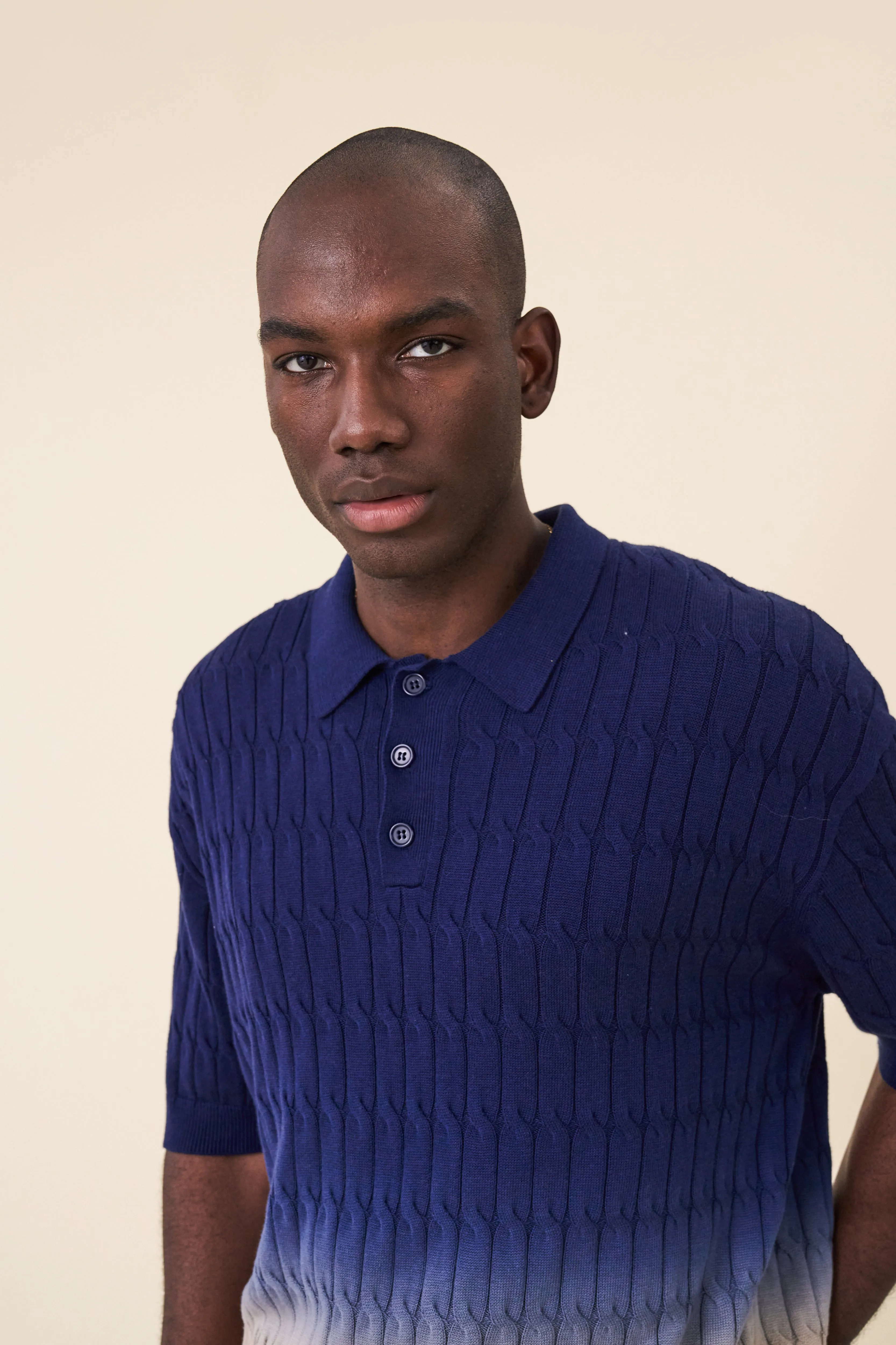 OMBRE CABLE KNIT POLO - NAVY / TAN