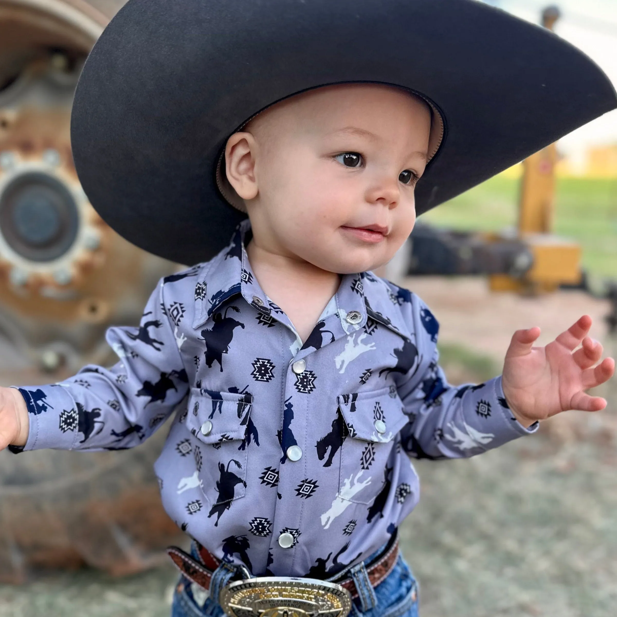 Roughstock Long Sleeve Pearl Snap Onesie Baby (0-18M)