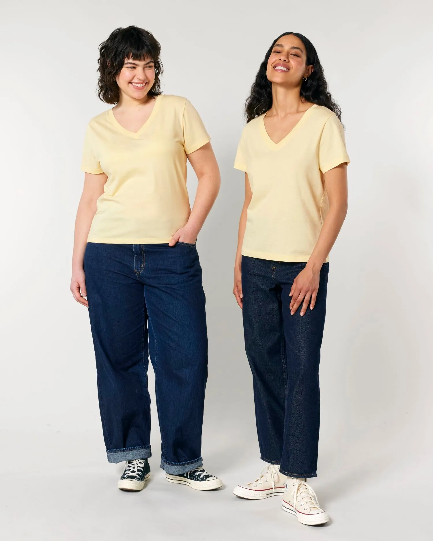 Women's Organic V-Neck T-Shirt - 155 GSM | Stella Isla STTW176