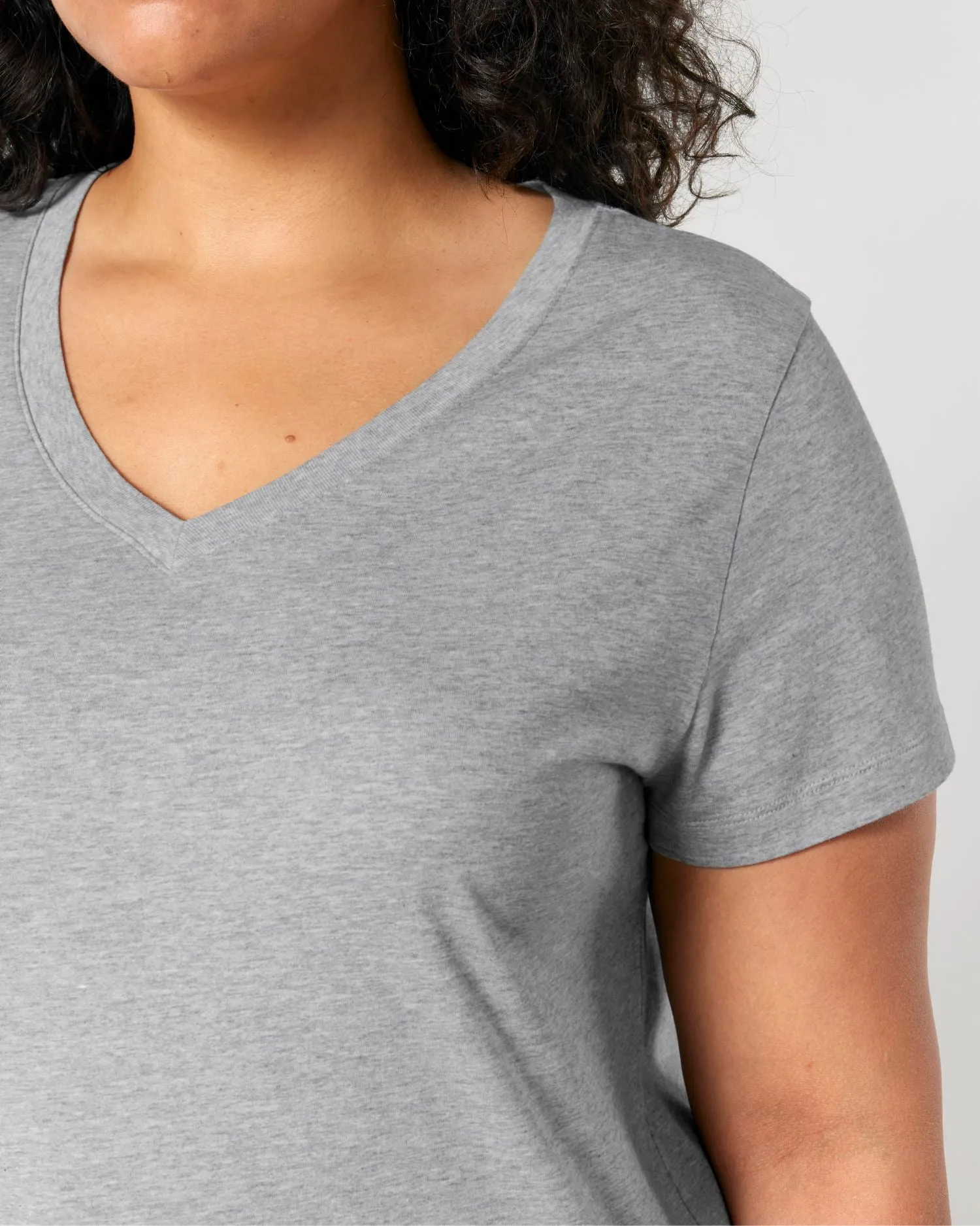 Women's Organic V-Neck T-Shirt - 155 GSM | Stella Isla STTW176