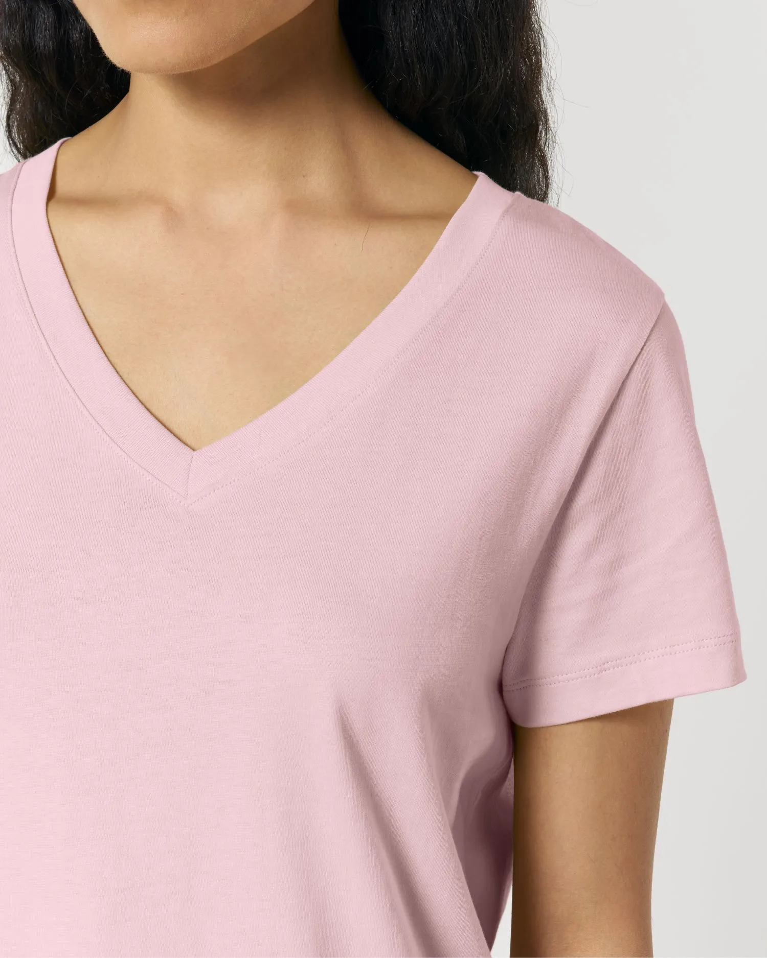 Women's Organic V-Neck T-Shirt - 155 GSM | Stella Isla STTW176