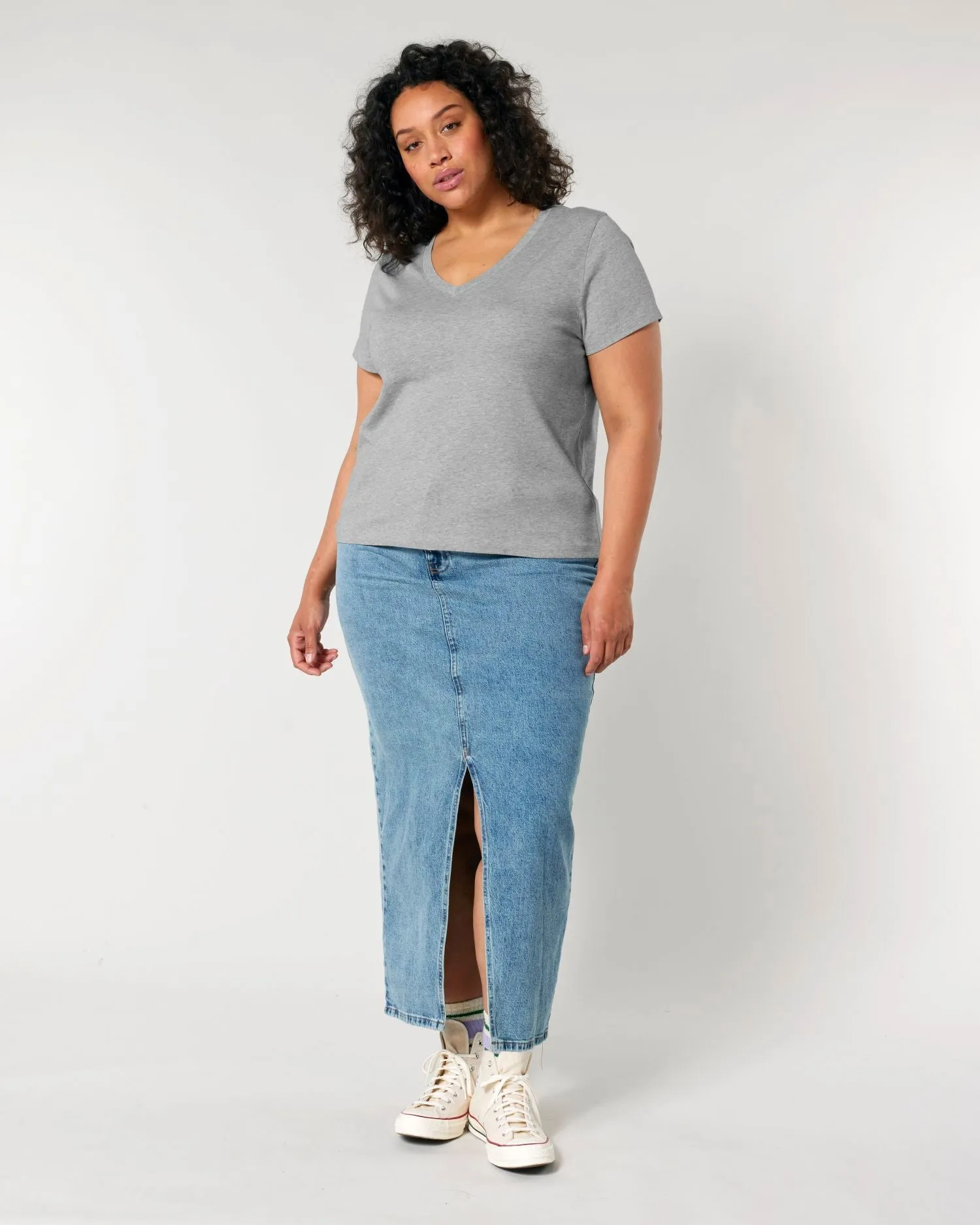 Women's Organic V-Neck T-Shirt - 155 GSM | Stella Isla STTW176